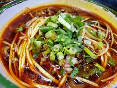 -拈签一笑黄牛肉辣卤串串
