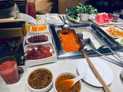 -海底捞火锅鲜切牛肉主题店(长寿路店)