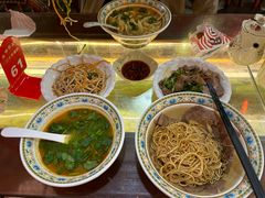 -金杨拉面王小吃面馆·牛三宝面·红烧牛肉粉