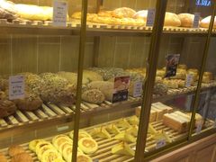面包甜点陈列柜-BreadTalk面包新语·烘焙蛋糕(高德置地春广场店)