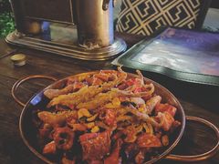 sisters秘制麻辣鸭舌-SISTERS BAR RESTAURANT川意酒馆(嘉善老市H楼店)