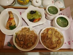 -月满阁月子中心(莲湖区店)