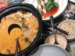 老坛酸菜鱼-金佬馆·川菜(芜湖繁昌华亿店)