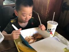 -Tangled Tree Tavern 老藤树食栈