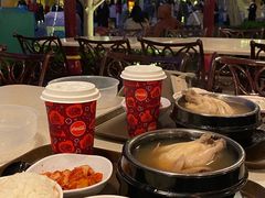 -皇室宴会厅(香港迪士尼乐园)