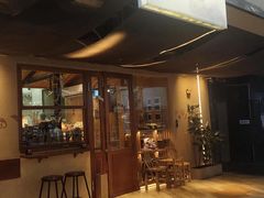 -天井·丑面包搭咖啡