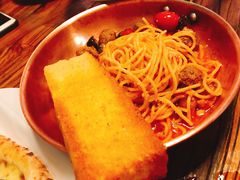 -I HOLIC艾豪丽披萨(KKone店)