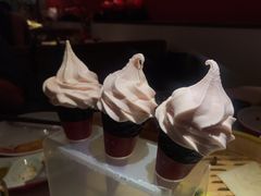 草莓甜筒-京华烟云·北京烤鸭(领展购物广场·中关村店)