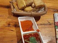 -老滇山寨•云南特色菜•地方菜•民族风情歌舞表演(金碧店)