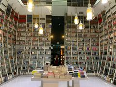 -钟书阁(松江泰晤士小镇店)