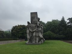 -上海市龙华烈士陵园