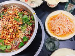 -周良天山牛杂城(天山路总店)