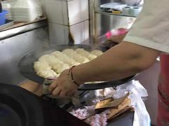 -黄阿姨锅贴大王(万航渡路店)