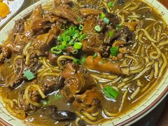 -老码头黑皮肘子锅包肉(赣水路店)