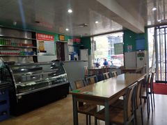 -清真老铁家灌汤包