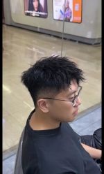 -尤司男士国潮理发馆