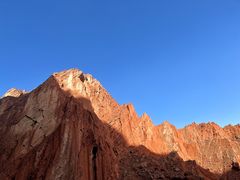 -天山神秘大峡谷