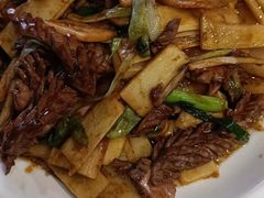 -老牌坊鲁菜名店(美莲广场店)