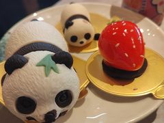 -雍容荟帝王蟹活龙虾展台自助(IFS黑金店)