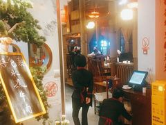 -万重锦·人文川菜馆(骡马市店)