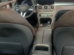 -杭州中升之星奔驰4S店(滨江店)