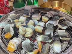 -围炉肉舍•炭烤活鳗•丹东海鲜烤肉(步行街店)