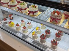 -花花卷卷·鲜食蛋糕(静安久光百货店)