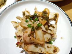 -渝信川菜 · 川味家常菜(财富购物中心店)