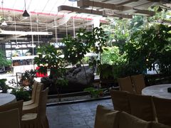 大堂-红栌温泉山庄生态美食餐厅