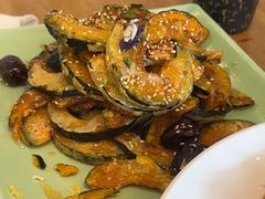 -海派美食·家宴海鲜青岛菜·石锅鲽鱼头(东方城店)