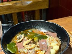 -万记麻辣烫国展总店