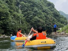 -安吉龙王山峡谷漂流