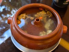 姬松茸汽锅鸡-大理实力希尔顿酒店•御玺中餐厅