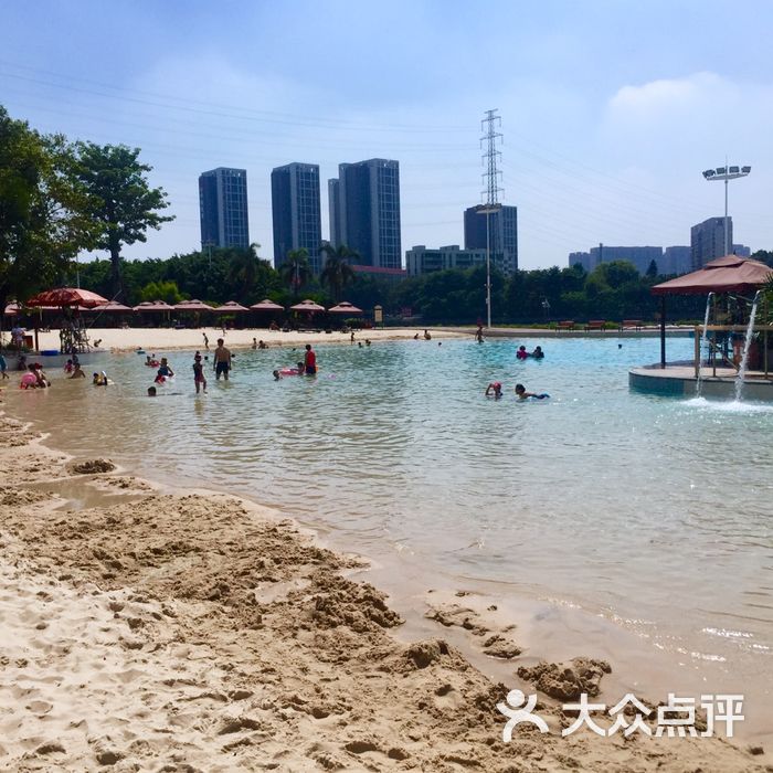 西郊沙滩游泳场