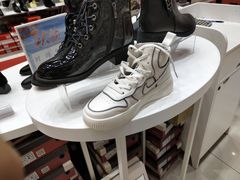 -云柏鞋业(十里堡店)