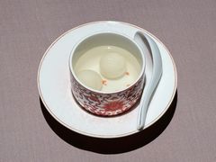 桂花燕窝汤圆-新荣记(南京西路店)