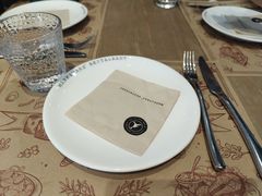 -Mark&Mars Restaurant