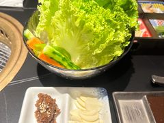 -山川小町·极番烧肉(新地假日广场店)
