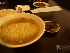 -朱鸿兴面馆(镇湖店)