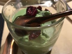 -余欢领鲜火锅(新街口店)