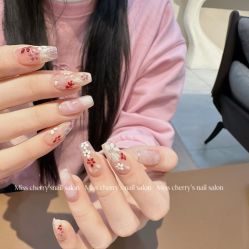 -花系美·美甲美睫精品店