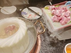 -得意咚瓜·顺德鱼生·冬瓜火锅(深圳首店)