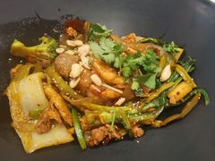 -醉人椒麻辣香锅(王府井喜悦店)