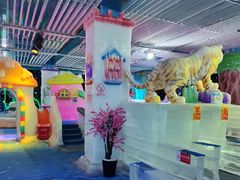 -蓝精灵乐园·世茂精灵之城主题乐园
