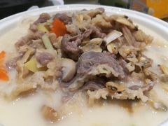 鱼汁素鲜煮肥牛-白云宾馆·白云宴餐厅