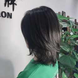 -V8潮牌·接发烫染连锁