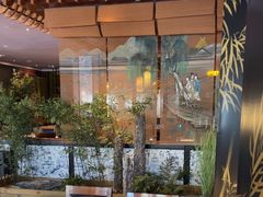 -八府香鸭·啫啫煲(华山路店)