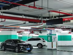 -北外滩来福士办公楼西塔-地下停车场