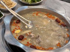 -光头药膳鸡(莱茵小镇店)