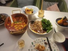 -沿途四季·云南菜·诗酒茶(蓝色港湾店)